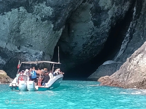 Фоторазходка до Тюленовата пещера